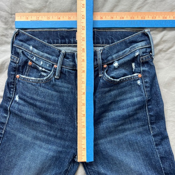 MOTHER The Rascal Skimp Jeans Womens Size 26x26 Yee Haw Distressed Medium Denim - Picture 5 of 15